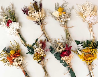 Small Dried Flower Bouquet with Custom Card, Handmade Thank You Gift, Personalized Mini Floral Present for Teacher or Friend