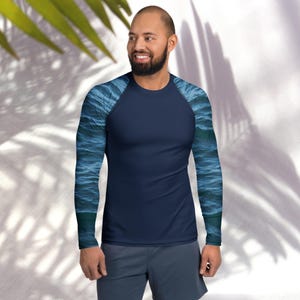Men’s Surf Shirt – Texture of the Tide Ocean Pattern, UPF 50+ Rash Guard for Water Sports