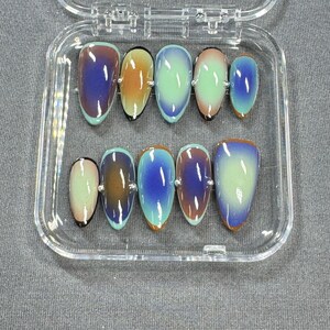 Aurora Gradient Press On Nails – Multi-Color Ombre Shine with Crystal Accents