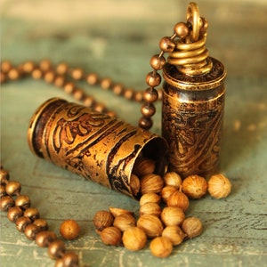 Funerary Urn, Pet Ashes Vial, Memory Necklace, Keepsake Pendant, Secret Notes, Cremation Recycled upcycled Etched Brass Shell Casing V40-WP image 3