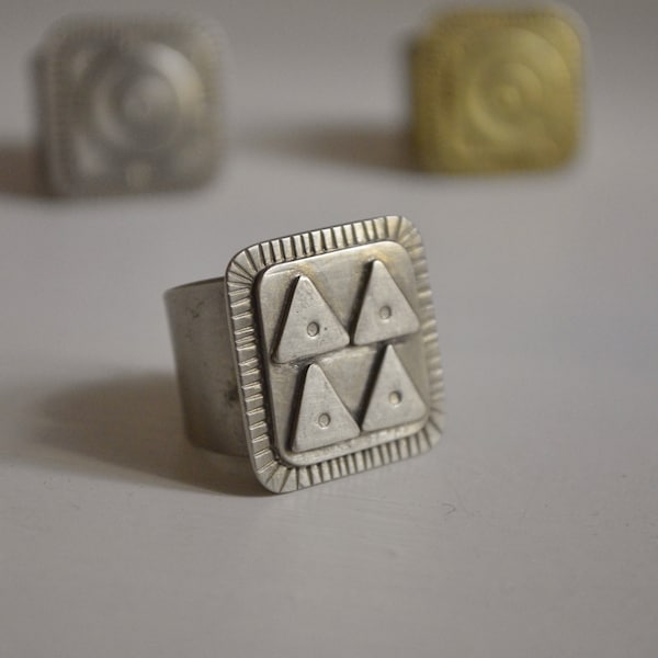 Triangles ring - adjustable
