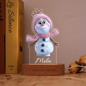 Custom Olaf Fluffy Night Light with Name,Lamp of Frozen's Olaf in Pink Fur Hat & Scarf with Snowflake Details,Gift for Frozen Enthusiasts