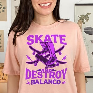 Vintage Skateboard T-Shirt: Retro Skater Graphic Tee