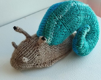 Handmade Knitted Snail Plush – Soft Snail Toy Cute Decorative Animal Mini Plush Gift