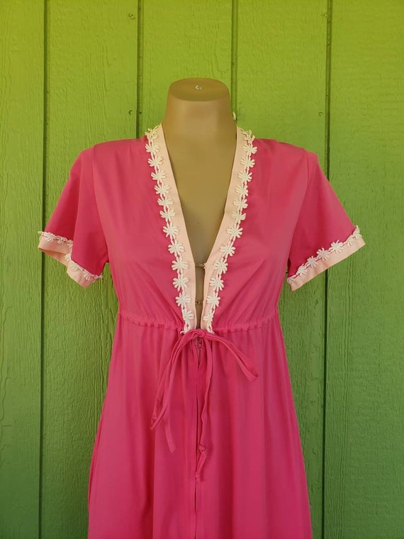 Vintage 1960's Nightgown by Montgomery Ward's, Ho… - image 3