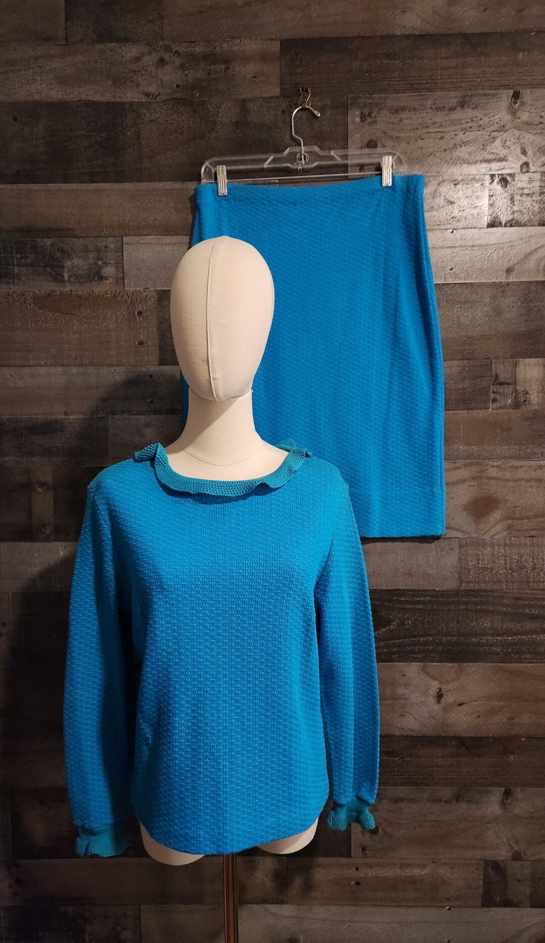 Vintage Skirt and Top Outfit by Beeline Fashions 60's/70's Knit Skirt