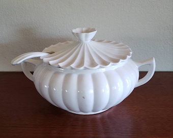 Vintage Ceramic Pottery Soup Tureen, white Soup Tureen with lid and ladle | California Pottery