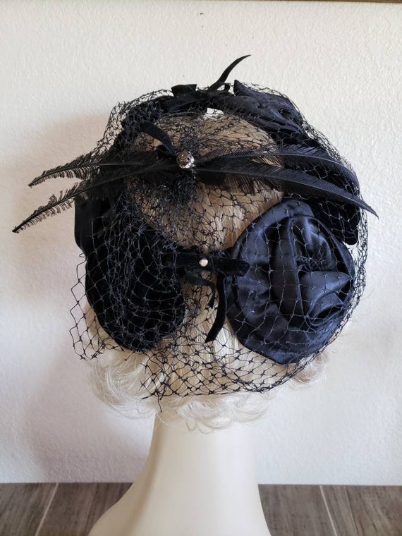 Vintage Velvet and Satin Capulet Headpiece with B… - image 1
