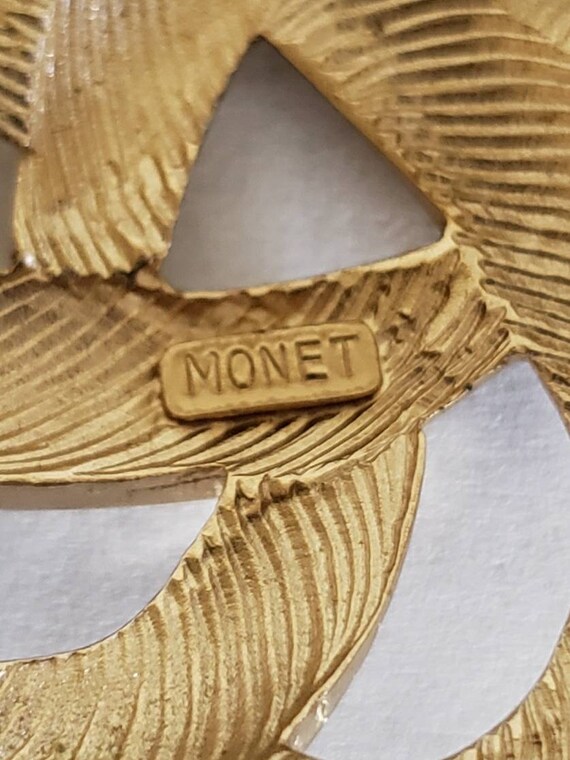 Broche Vintage Monet Dorée - Occasion - Marque Monet - Style Classique