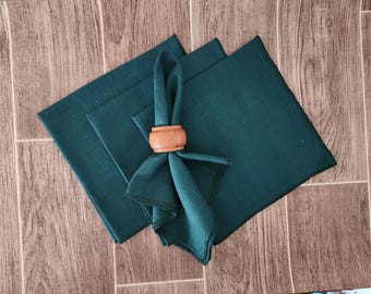 Vintage Set of 4 Hunter Green Fabric Napkins - 16" Square Napkins