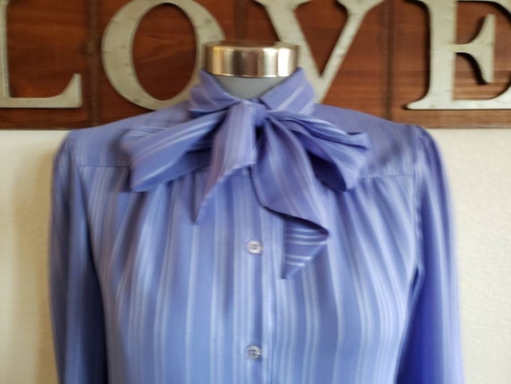 Vintage Pussy Bow Style Blouse by Ship and Shore … - image 3
