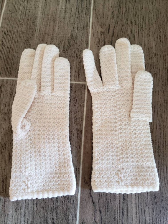 Vintage s Gloves Knit With Flower Adornments Off    Gem