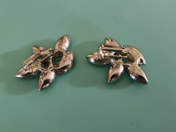 Vintage Rhinestone Clip on Earrings | Large Clust… - image 2