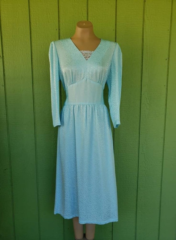 Vintage 1970's Empire Waist Day Dress | Pale Flor… - image 2