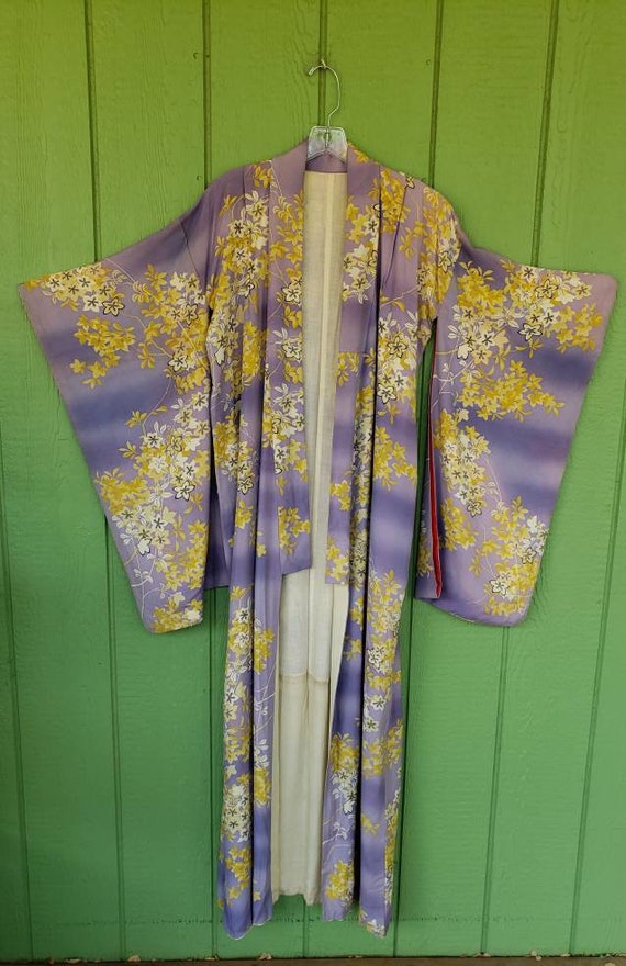 Vintage 1940's Lavender Long Kimono with Blossom … - image 4