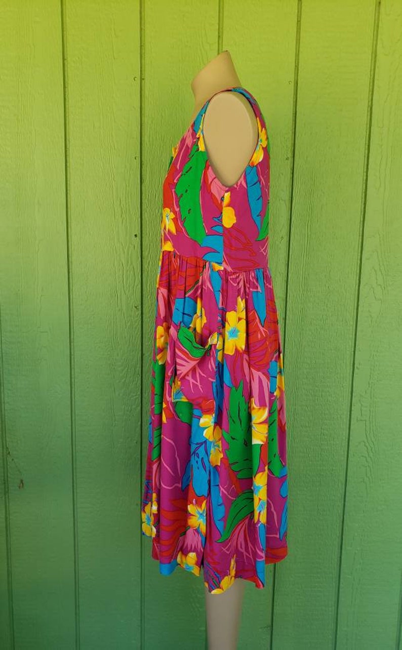 Vintage Hawaiian Print Drop Waist Tank Dress Colorful 80's Hawaiian Dress Jumper Style Hawaiian Dress 36 Bust image 3
