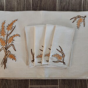 Vintage 1970's Linen Embroidered Placemats and Napkin Set | 4 Each