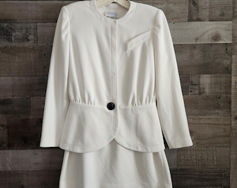 Vintage 1980's White Two Piece Skirt Suit by Leslie Faye