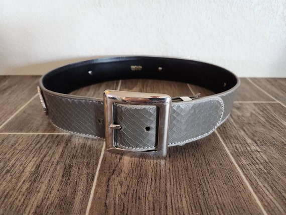 Louis Vuitton 2019 Reverso 40MM Belt - White Belts, Accessories