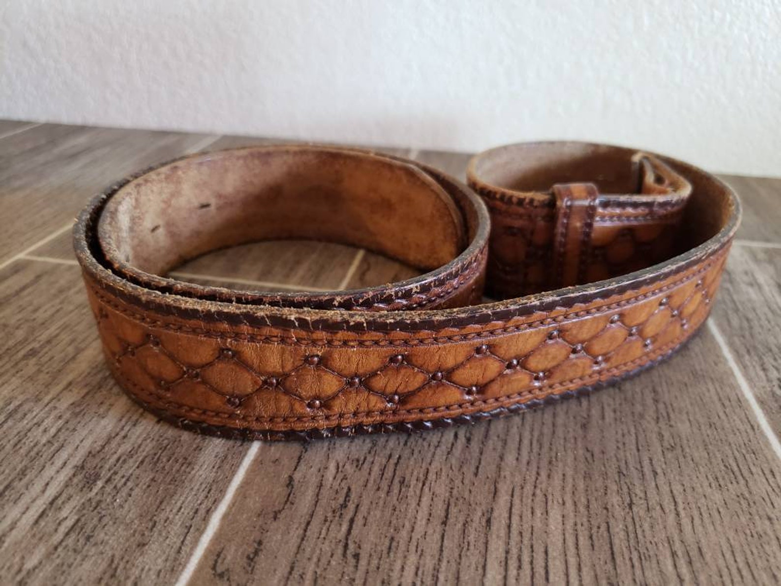 Vintage Tooled Leather Belt Without Buckle Brown Leather Etsy Vintage Tooled Leather Belt Without Buckle Brown Leather Etsy