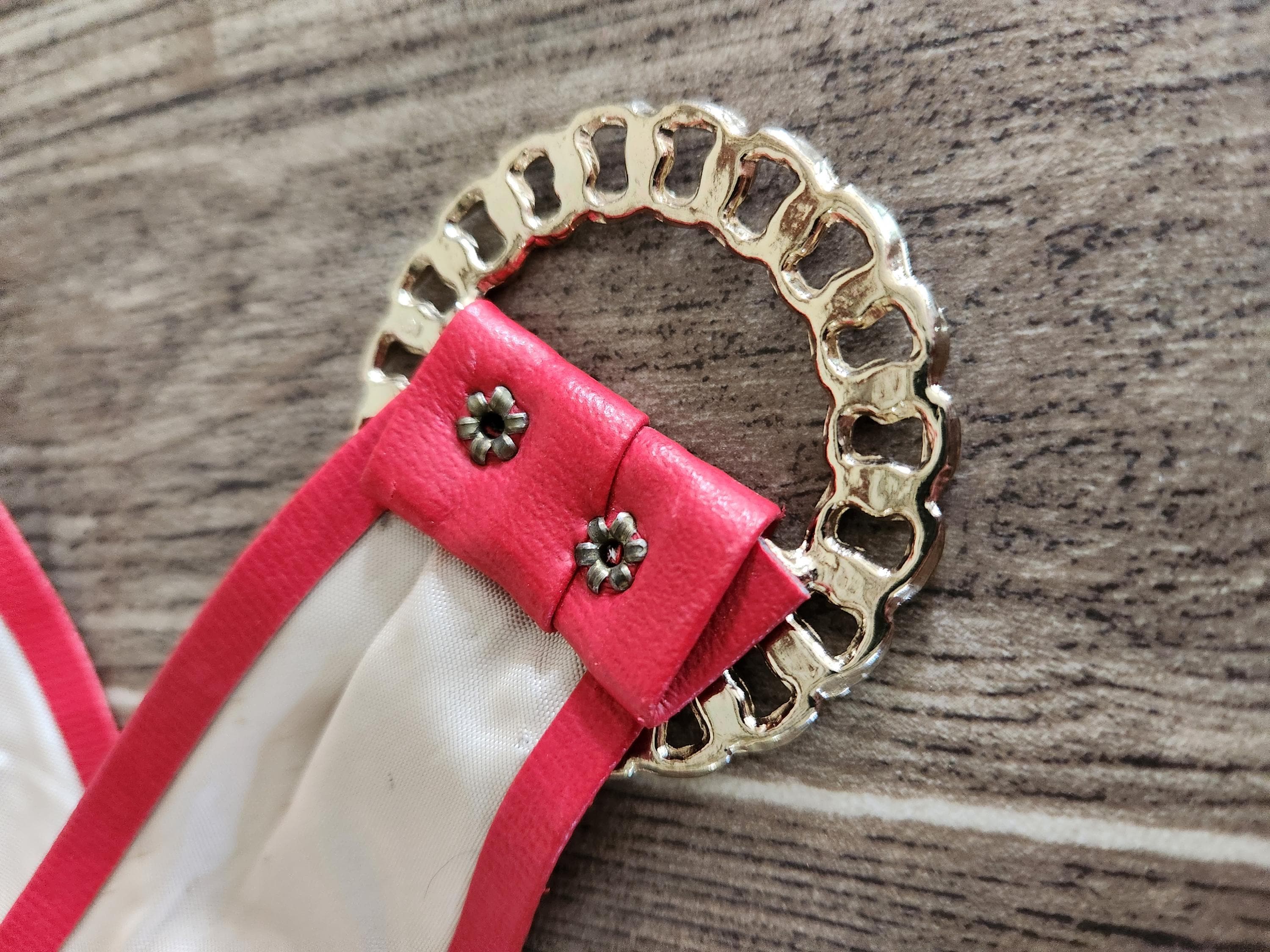 Vintage Red Soft Leather Belt With Gold Tone Round Buckle 