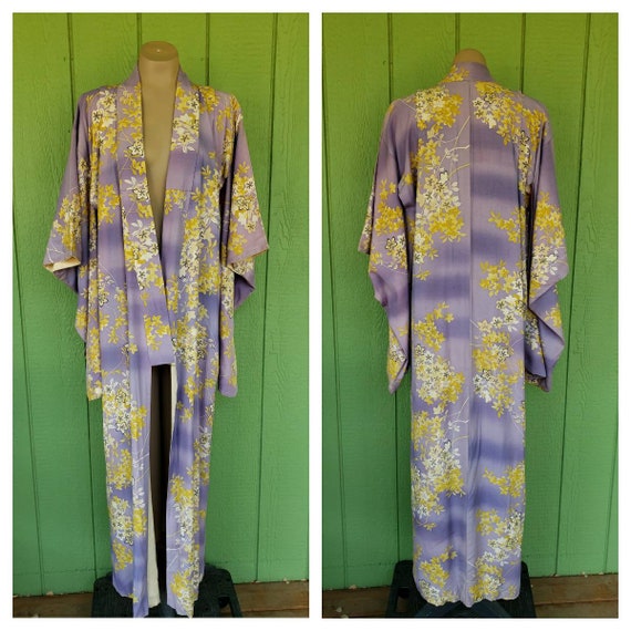 Vintage 1940's Lavender Long Kimono with Blossom P