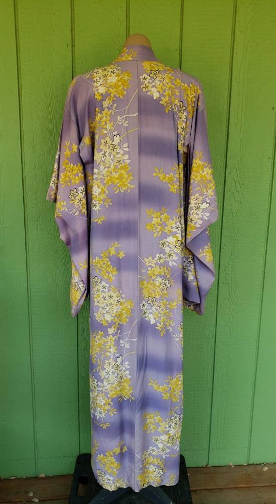 Vintage 1940's Lavender Long Kimono with Blossom … - image 9