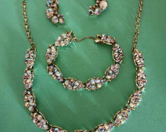 Vintage Rhinestone Jewelry Set | Auroura Borealis Necklace - Bracelet - Earrings