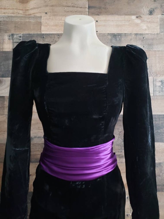 Vintage Velvet and Satin Cocktail Dress by Gunne … - image 8