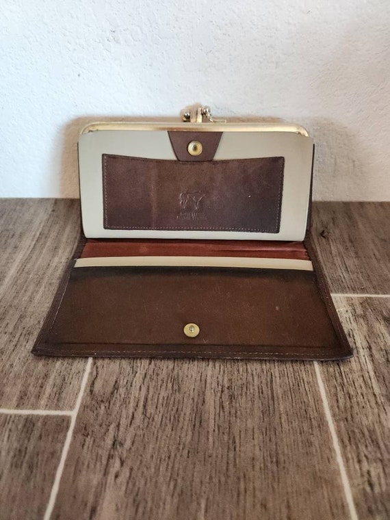 Vintage Leather Tooled Ladies Wallet | Brown Clut… - image 5