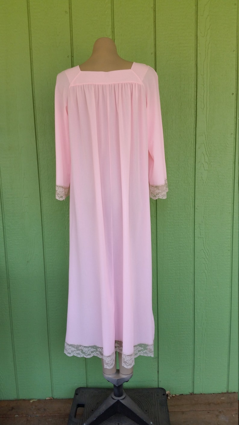 Bright Pink Medium Vintage Van Raalte Nightgown 36 Bust