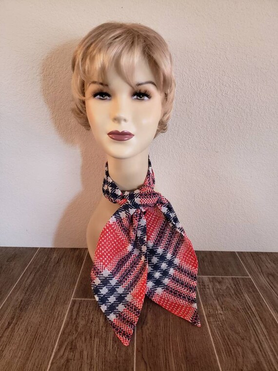 Red white and blue plaid scarf deals