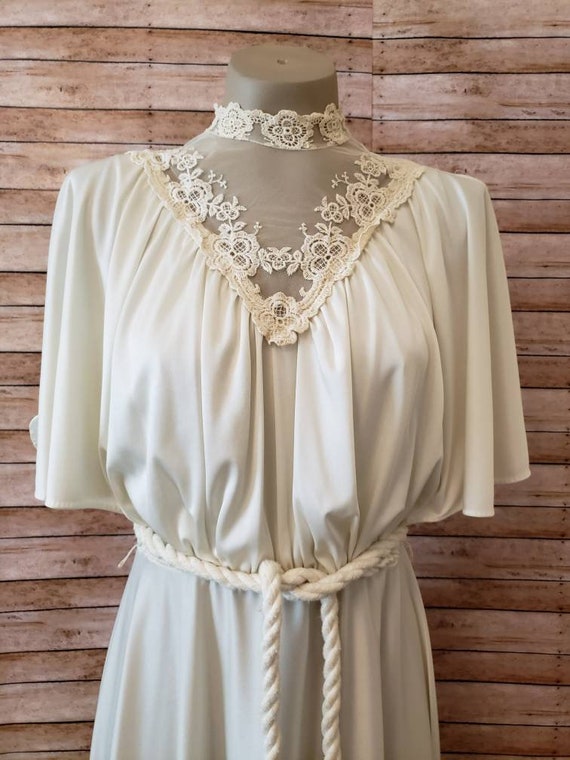 Vintage 1970's Cream High Neck Evening Gown | Sil… - image 3