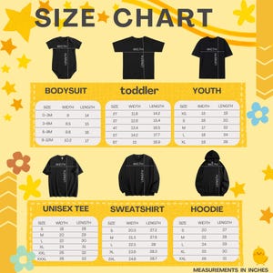 Puede incluir: Una tabla de tallas para bodies, ni&ntilde;os peque&ntilde;os, j&oacute;venes, camisetas unisex, sudaderas y sudaderas con capucha. La tabla muestra las medidas en pulgadas para cada talla, incluyendo ancho y largo. El texto "SIZE CHART" est&aacute; en la parte superior.