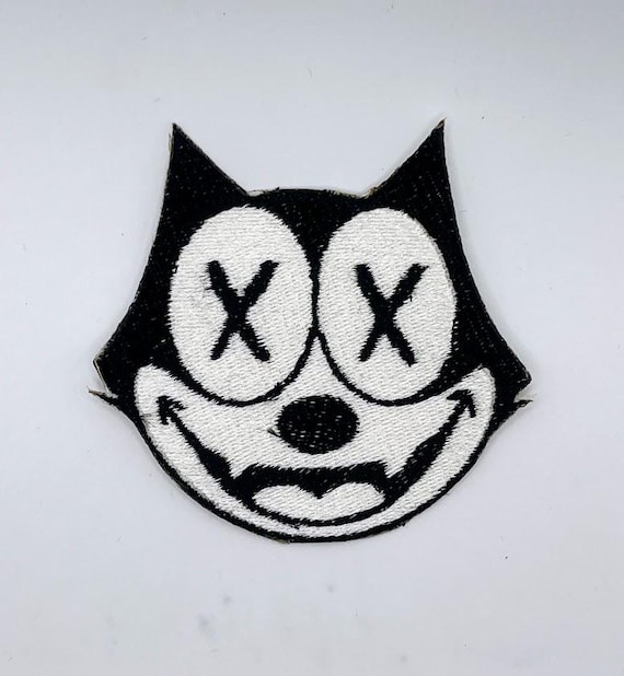Cartoon cat patch - image 1