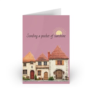 Różowa kartka z pozdrowieniami z ilustracją domu, słodka pusta kartka z kopertą, ciepły i przytulny design, przemyślana wiadomość, artykuły piśmiennicze cottagecore