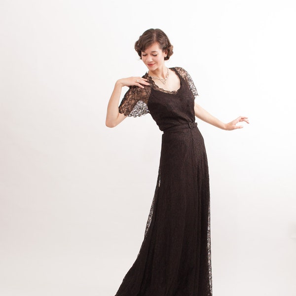 Vintage 40s Gown - 1940s Lace Dress - Black Chantilly lace