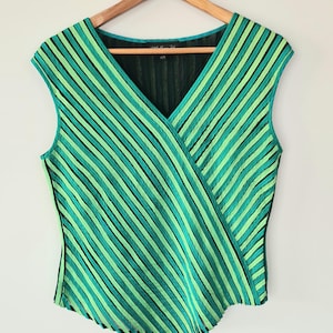 Vintage 90&#39;s beautiful bright green women blouse, vintage sleeveless blouse, XL - XXL
