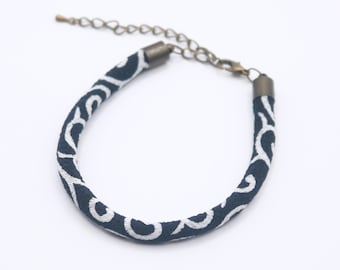 Adjustable japanese bracelet | Chirimen cord | Kimono accessories | Fabric wristbands