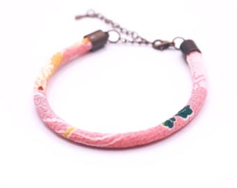 Japanese pink bracelet | Handmade chirimen cord accessories