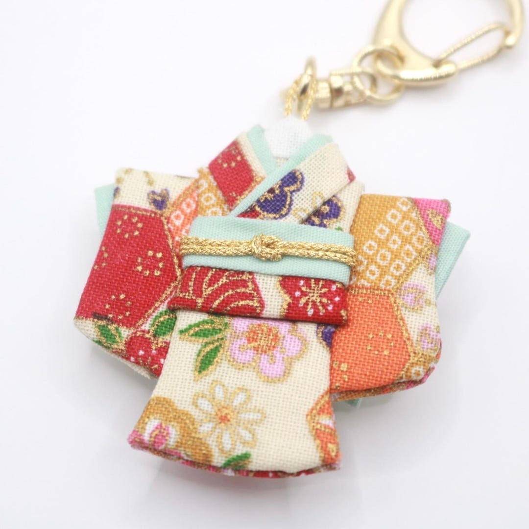 Kimono Keychain, Kawaii Japanese Keychain, Wagara Fabric Japanese Bag ...