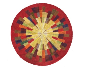 Antique 1920s 53" Round American Folk Art Hand Hooked Concentric Circles w/ Segmented Rays Abstract Hook Rug