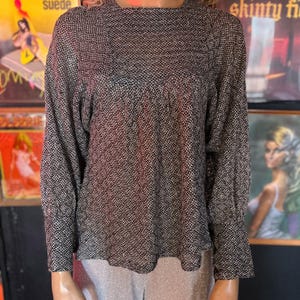 Vintage 1970s Metallic Silver Lurex Top | Disco Glam Puff Sleeve Top | Retro Party Shirt | Sparkly Evening Wear