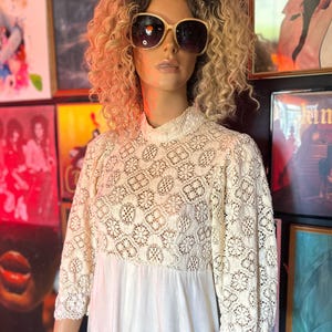 Vintage 1970s Boho Embroidered Maxi Dress – Cream Satin with Folk Detailing – Festival / Cottagecore / Hippie Style