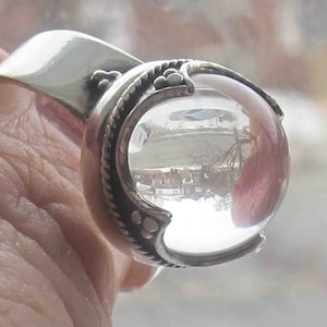 Sterling Silber Gotland Stil Bergkristall Quarz Kugel Pools des Lichts Ring in einer Krone Fassung