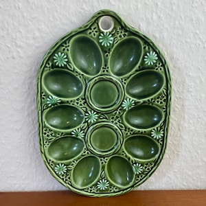 Vintage egg plate / egg plate, plate ceramic green, Easter decoration, Easter celebration, filled eggs, colored eggs