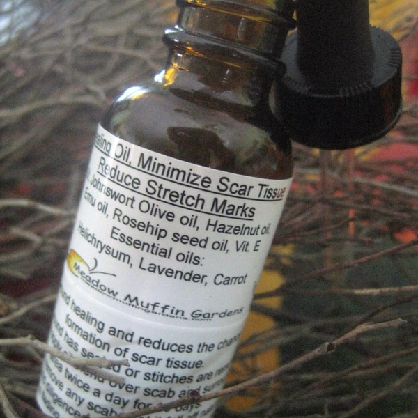 Spot Oil, St. Johnswort oil, Rosehip seed oil, Emu oil, Hazelnut seed oil, Tamanu oil, Lavender