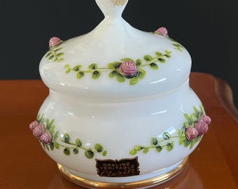 Cuenco francés vintage con tapa de opalina, rosas rosas