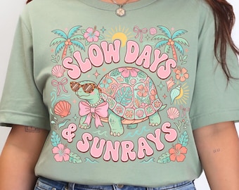 Tartaruga estiva PNG, design per maglietta vacanze tropicali, tartaruga civettuola a sublimazione, giornate lente e raggi di sole