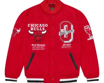 Herren rote Chicago Bulls Varsity Jacke | ovo Sportjacke